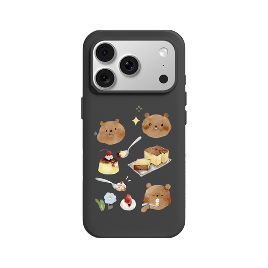 Little bear and desert
