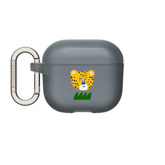 cheetah in the bushes