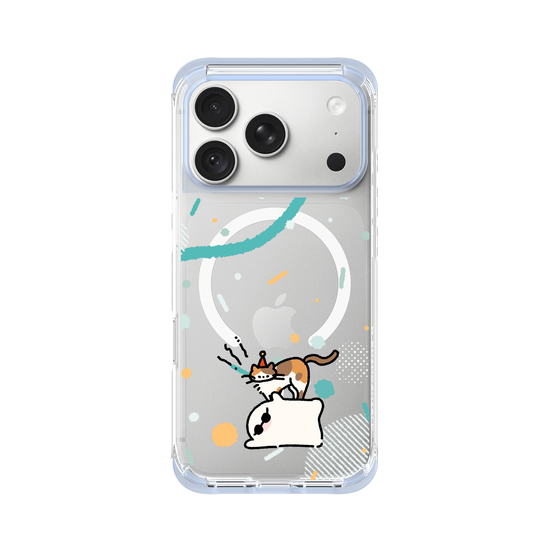 Cats & Ghosts Play Together