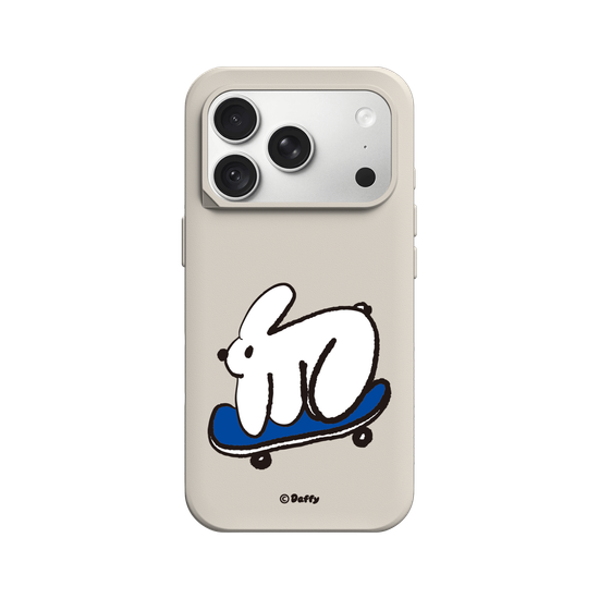 Daffy Skateboarding rabbit
