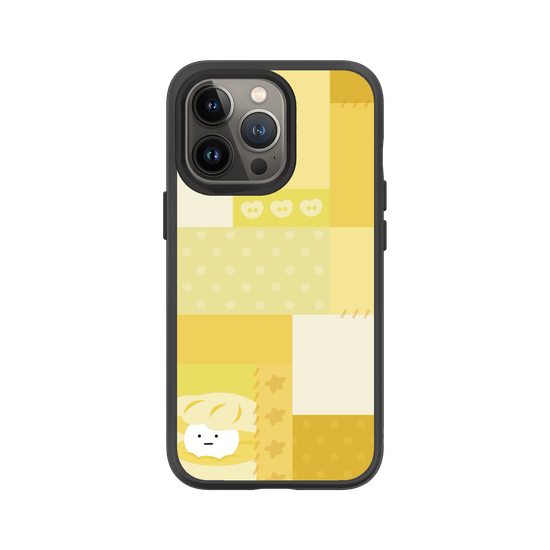 patchwork of yellow shell