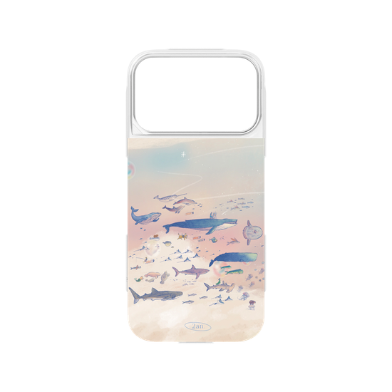 Wings over the ocean